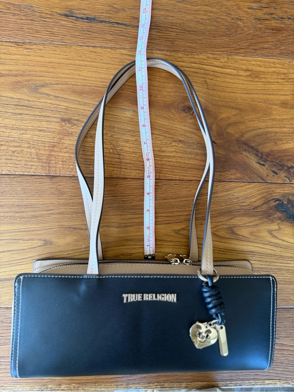 True Religion Shoulder Bag. - Picture 10 of 10